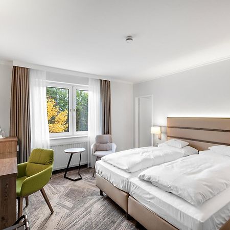 Parkhotel Am Taunus Oberursel Esterno foto