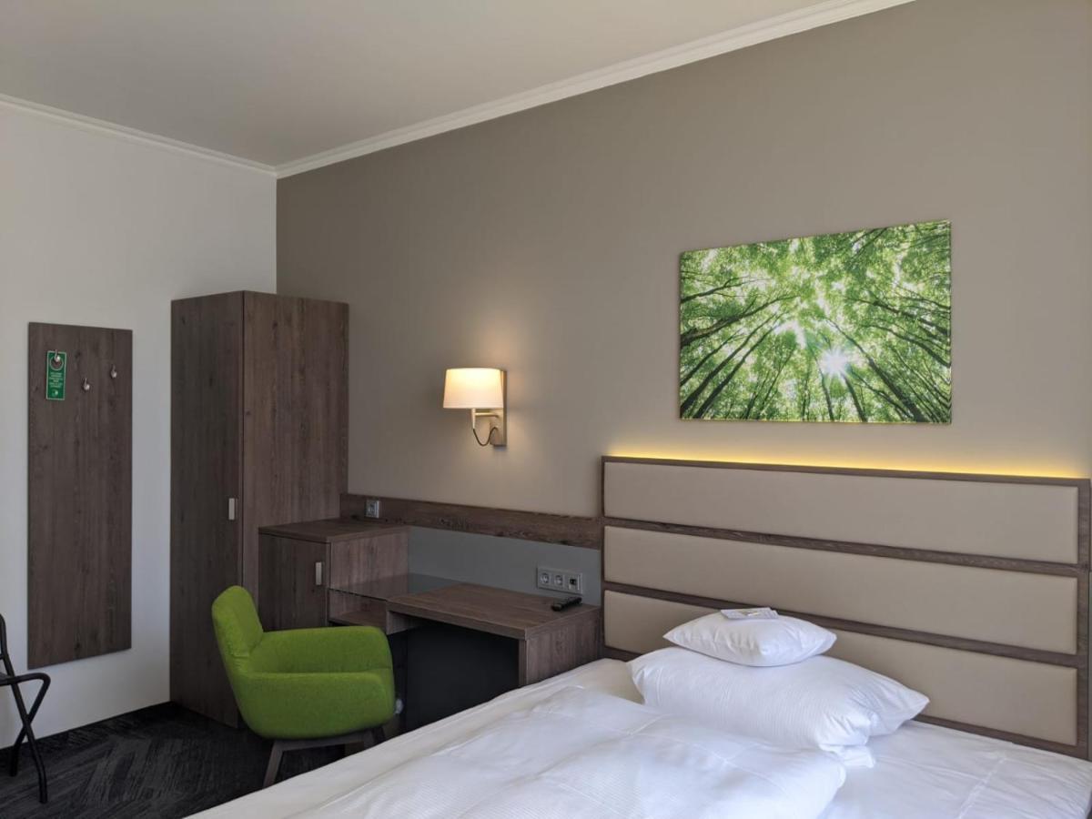 Parkhotel Am Taunus Oberursel Esterno foto