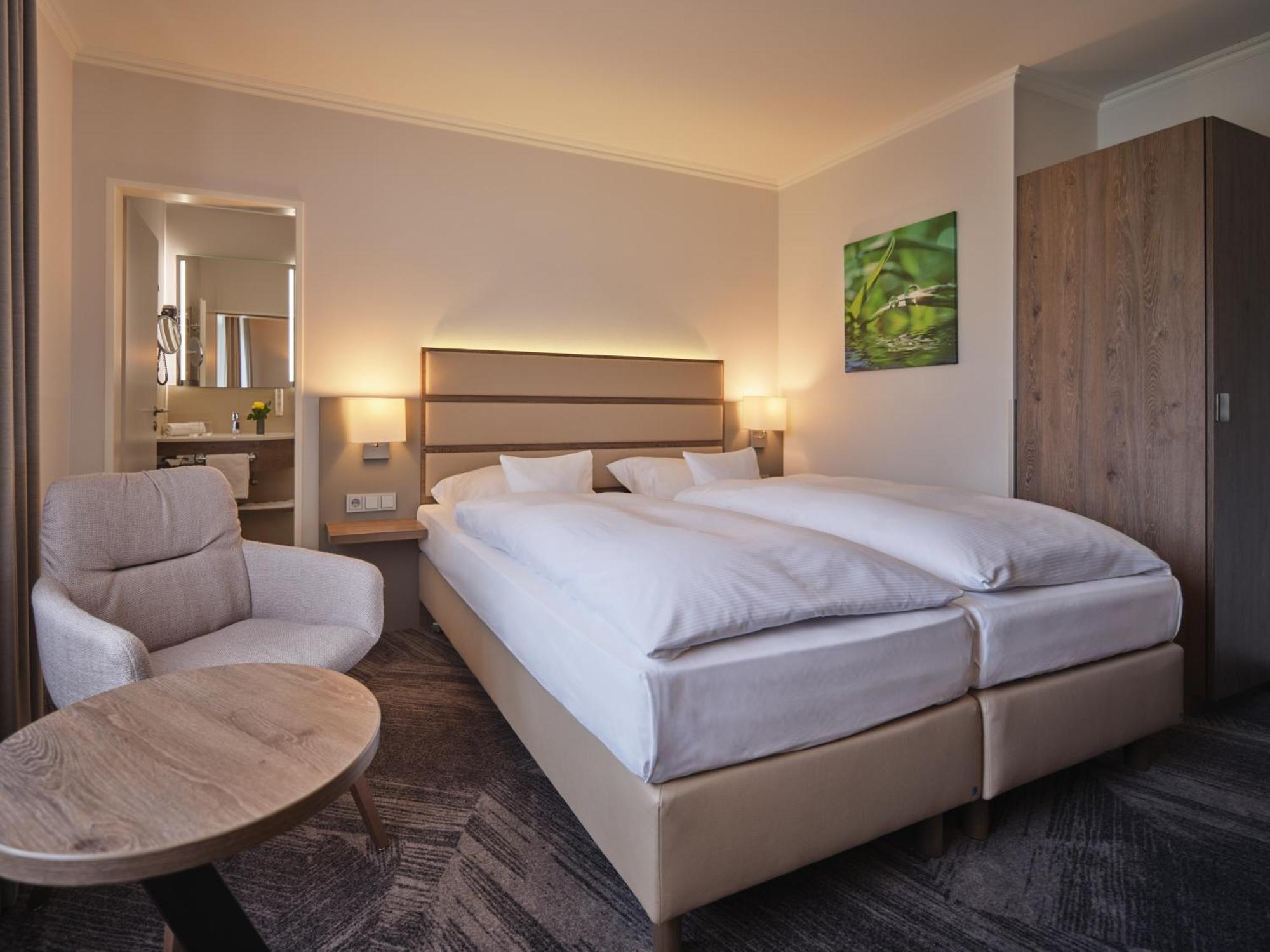 Parkhotel Am Taunus Oberursel Esterno foto