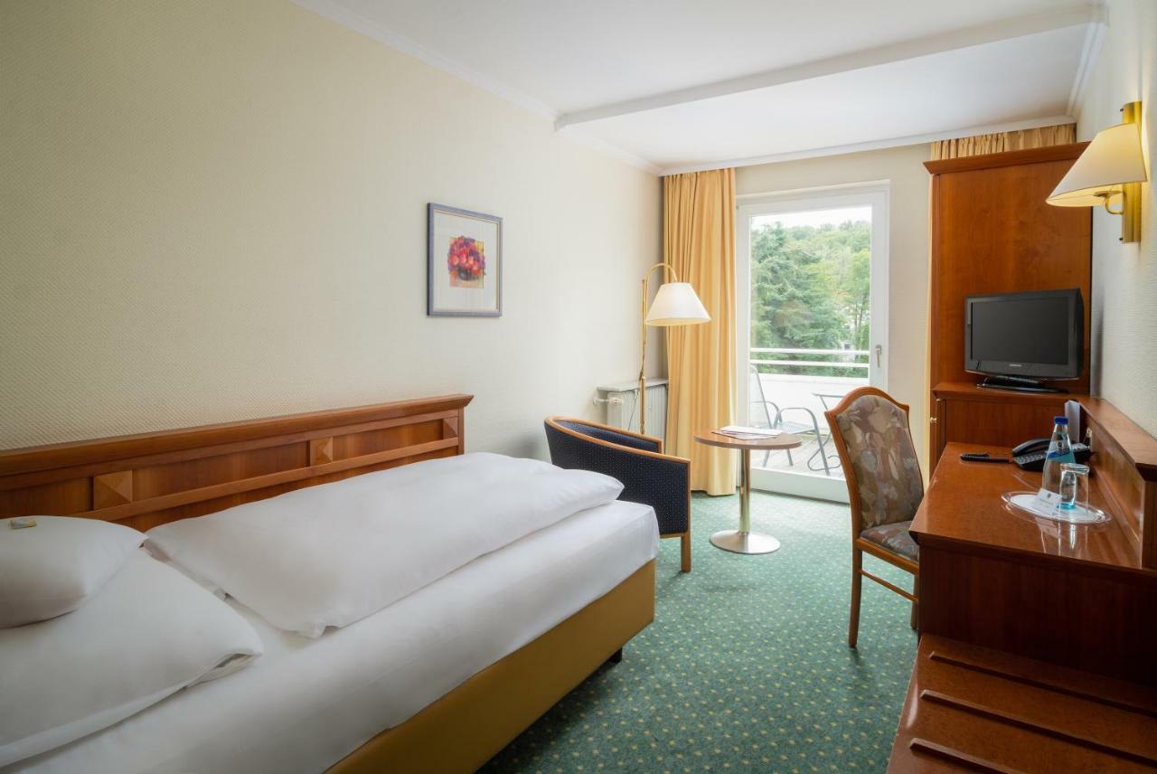 Parkhotel Am Taunus Oberursel Esterno foto